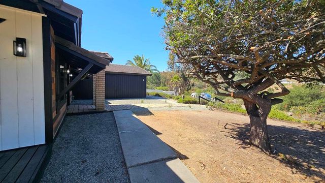1331 Ramblewood, Alpine, CA 91901