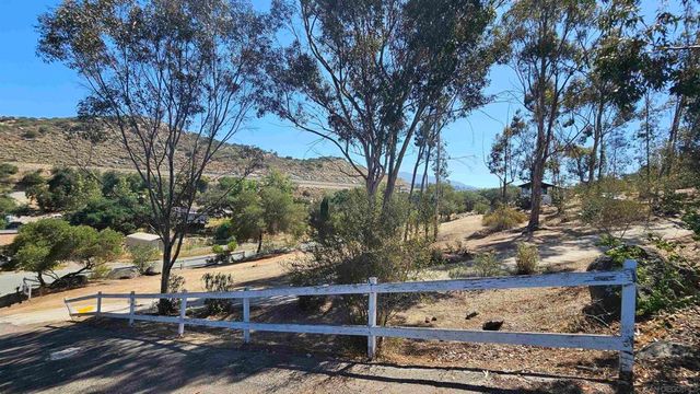 1331 Ramblewood, Alpine, CA 91901