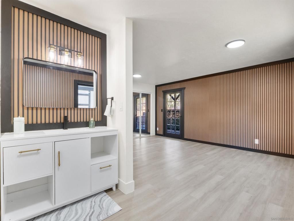 Image 15 of property listing at 1331 Ramblewood, Alpine, CA 91901