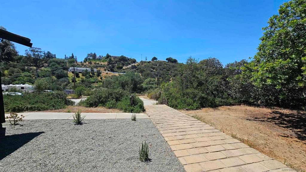 Image 28 of property listing at 1331 Ramblewood, Alpine, CA 91901
