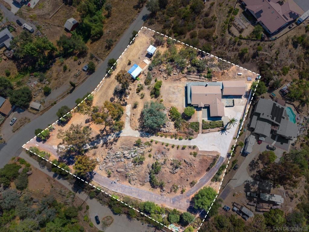 Image 30 of property listing at 1331 Ramblewood, Alpine, CA 91901