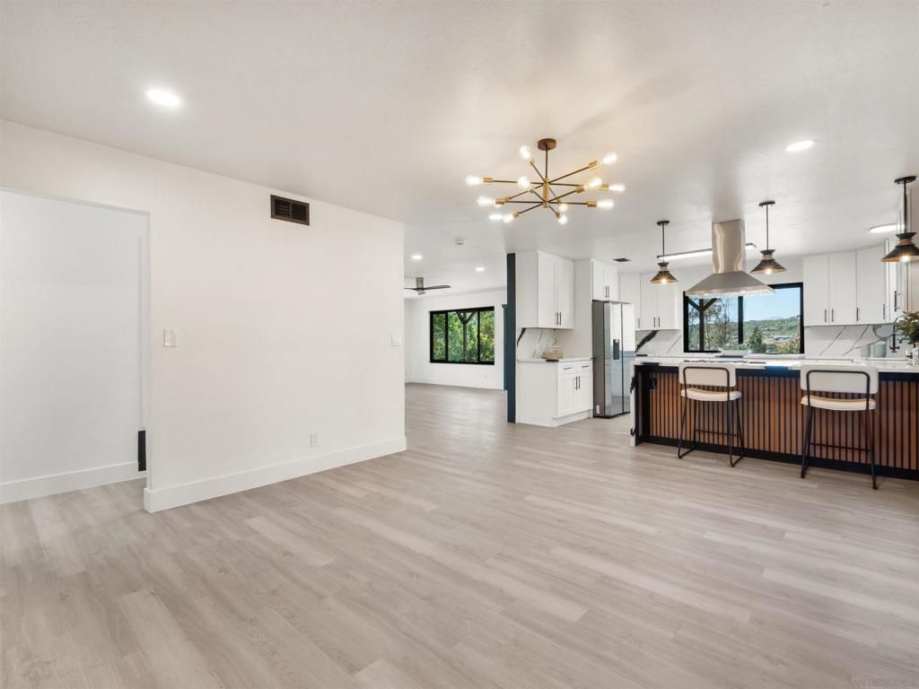 Image 7 of property listing at 1331 Ramblewood, Alpine, CA 91901