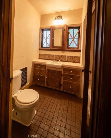234 N Magnolia, Monrovia, CA 91016