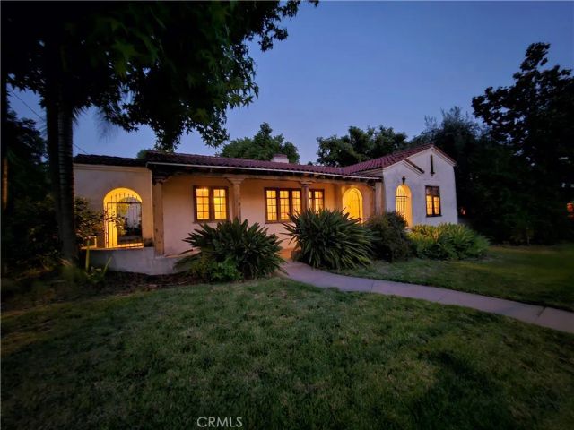 234 N Magnolia, Monrovia, CA 91016