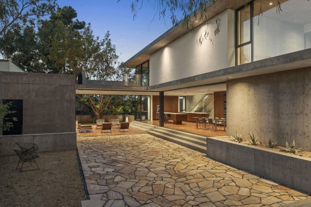 4420 Arista Dr, San Diego, CA 92103