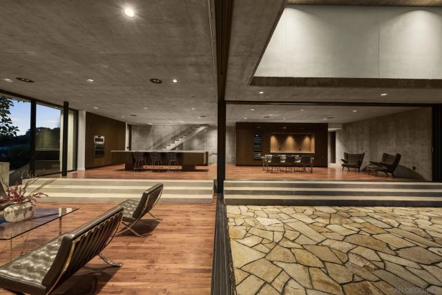 4420 Arista Dr, San Diego, CA 92103