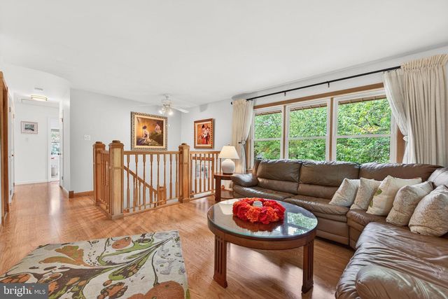 504 FILLMORE ST, Herndon, VA 20170