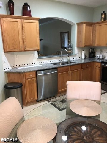 9600 Roundstone CIR, Fort Myers, FL 33967