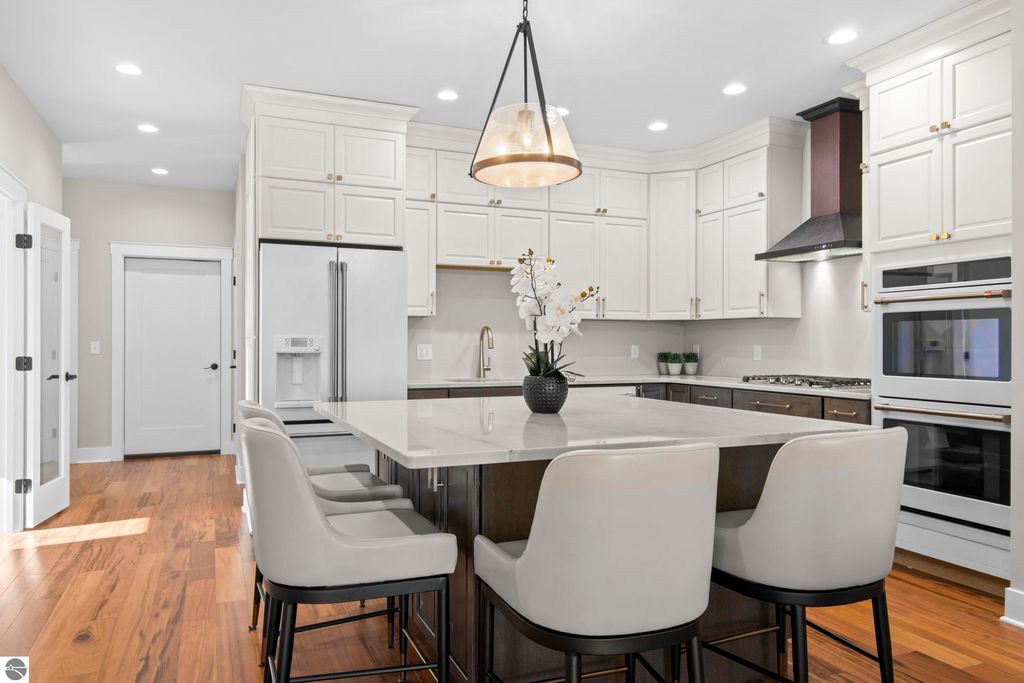 Image 9 of property listing at 766 N Waypoint Circle, Suttons Bay, MI 49682