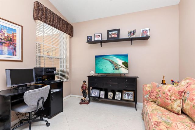 6698 Vía Roma, Delray Beach, FL 33446