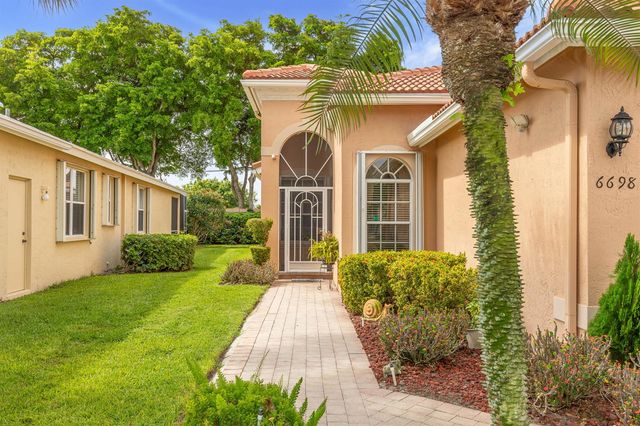 6698 Vía Roma, Delray Beach, FL 33446