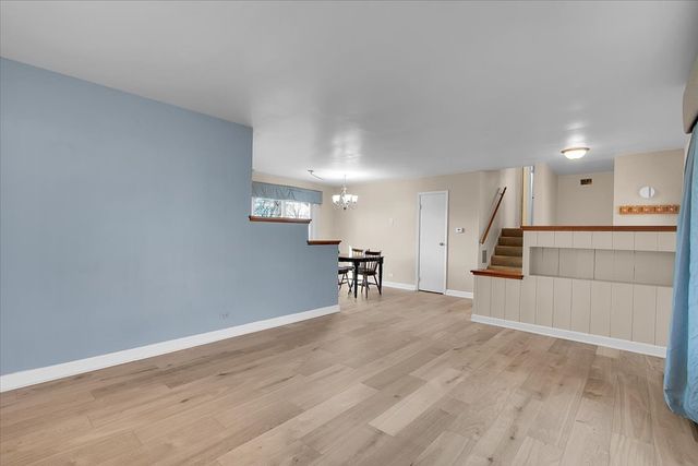 426 Thunderbird Trail, Carol Stream, IL 60188