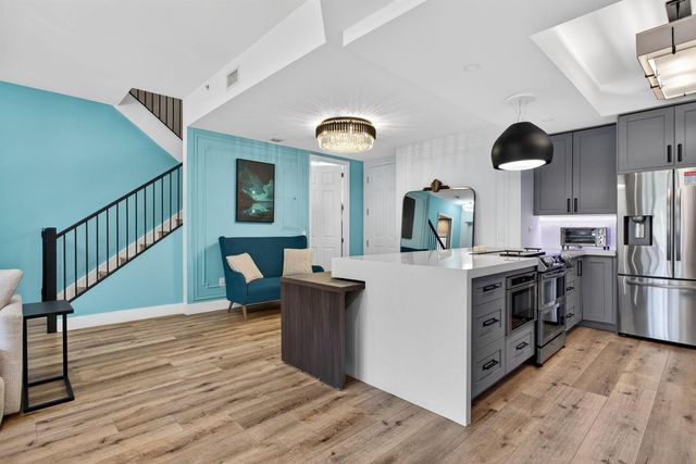 2609 NE 14th Avenue 105, Wilton Manors, FL 33334