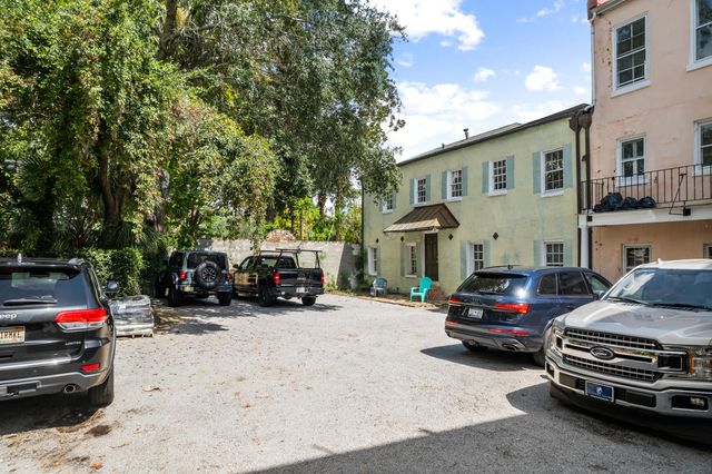 128 Wentworth Street 4, Charleston, SC 29401