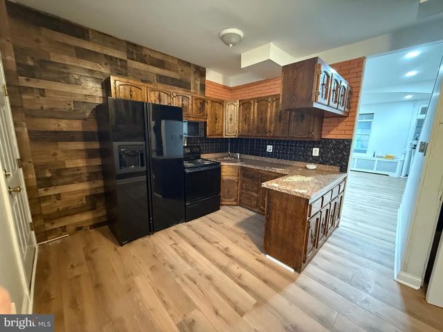 1922 AUTH ST, Philadelphia, PA 19124