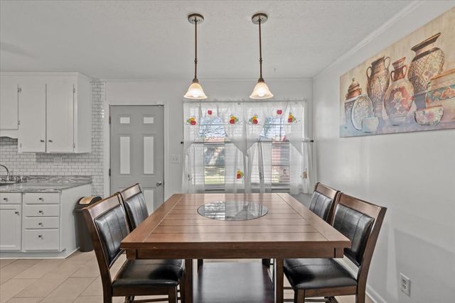 1119 Meharis Circle, Dothan, AL 36303