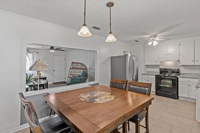 1119 Meharis Circle, Dothan, AL 36303