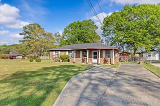 1119 Meharis Circle, Dothan, AL 36303