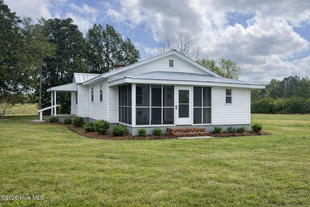 3241 General Howe Highway, Riegelwood, NC 28456