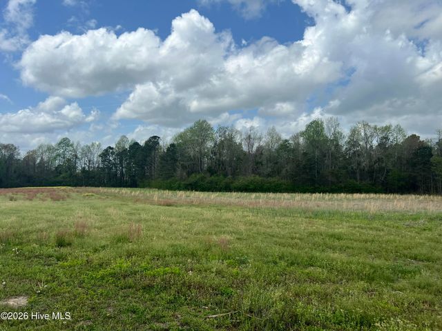 3241 General Howe Highway, Riegelwood, NC 28456