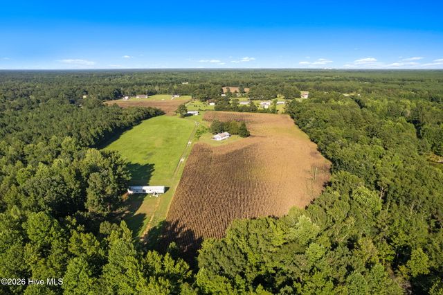 3241 General Howe Highway, Riegelwood, NC 28456