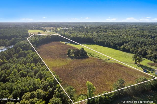 3241 General Howe Highway, Riegelwood, NC 28456