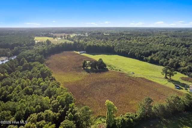 3241 General Howe Highway, Riegelwood, NC 28456