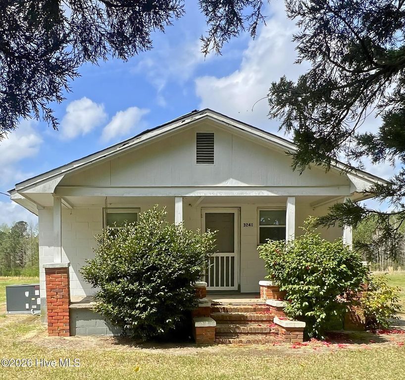 3241 General Howe Highway, Riegelwood, NC 28456