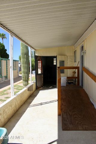 2605 S TOMAHAWK Road 227, Apache Junction, AZ 85119