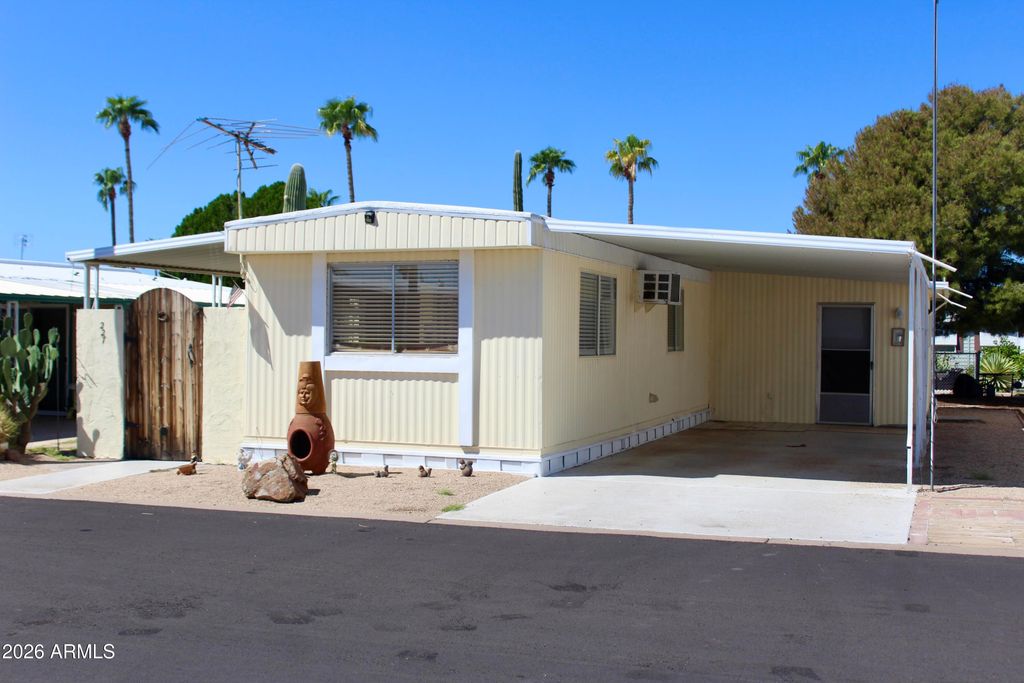 2605 S TOMAHAWK Road 227, Apache Junction, AZ 85119