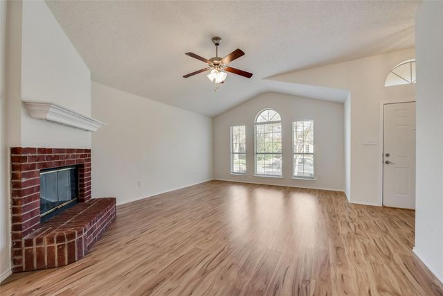 6002 Cohoke Drive, Arlington, TX 76018