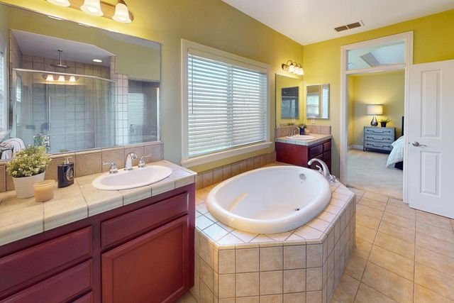 1621 Rio Vista Way, Yuba City, CA 95993