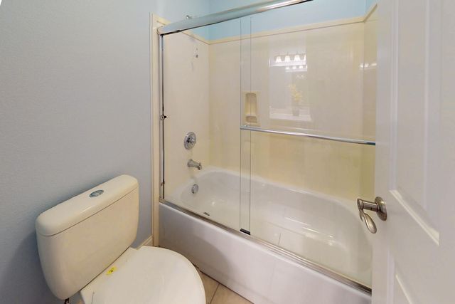 1621 Rio Vista Way, Yuba City, CA 95993