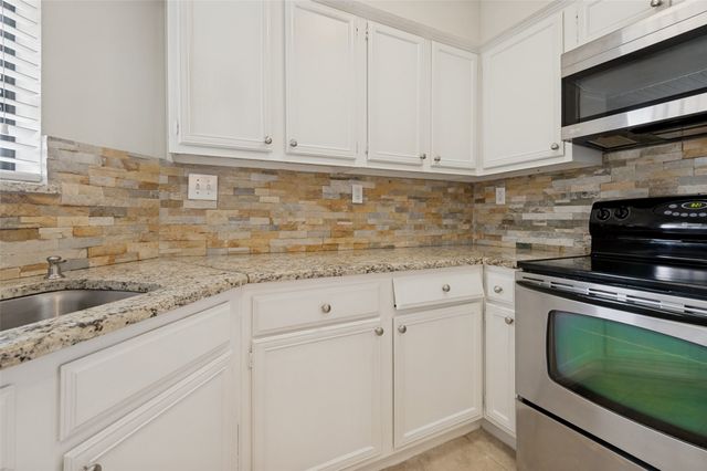 16301 Ledgemont Lane 277, Addison, TX 75001