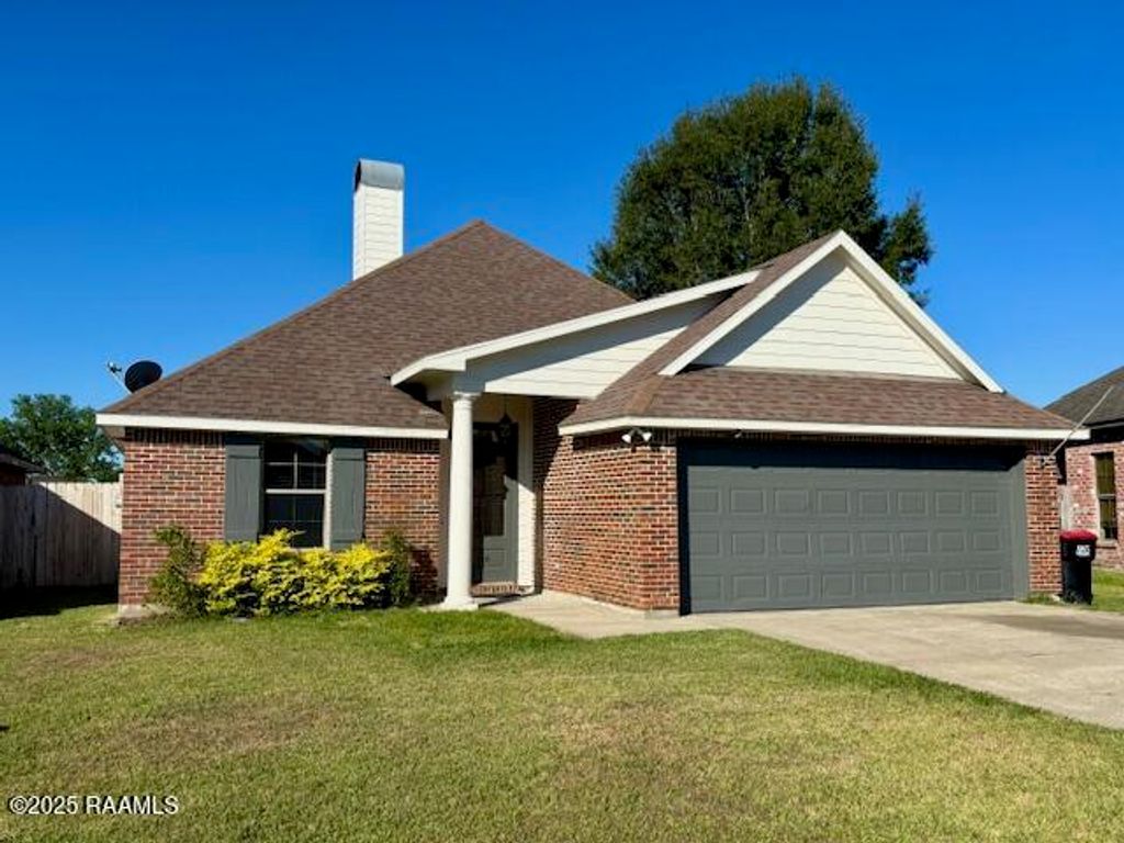 106 Country Mile Drive, Youngsville, LA 70592