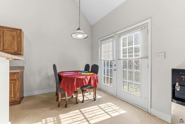 106 Shiloh Ct, Macon, GA 31206