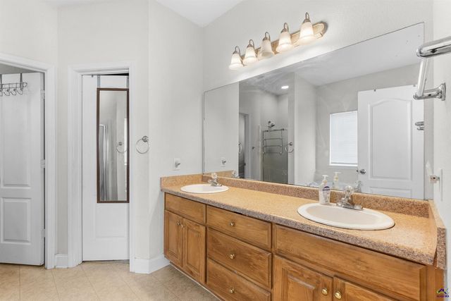 106 Shiloh Ct, Macon, GA 31206