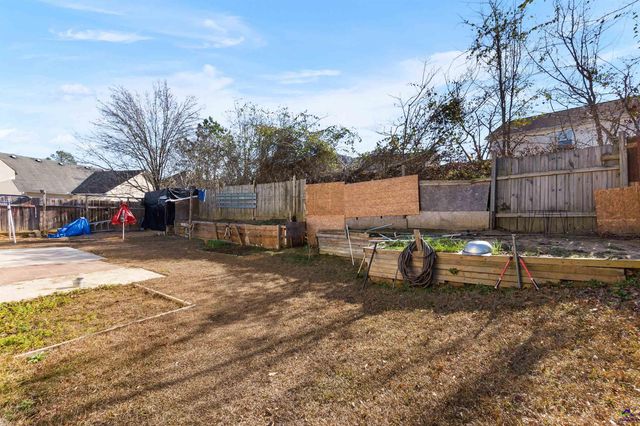 106 Shiloh Ct, Macon, GA 31206