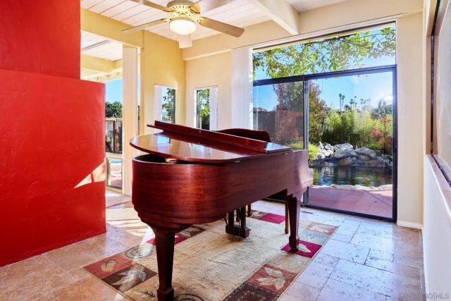 4588 Conrad Drive, La Mesa, CA 91941