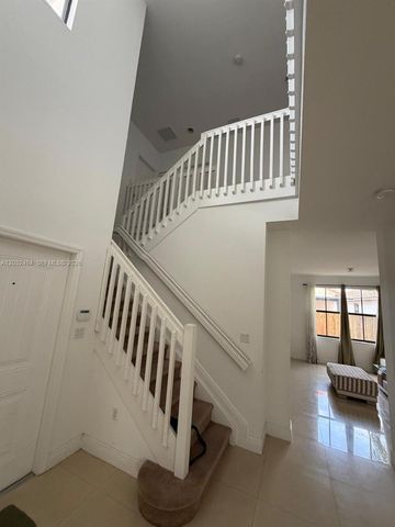 9924 NW 10th Ter, Miami, FL 33172