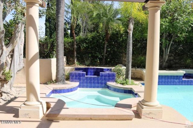 23172 Park Pinta, Calabasas, CA 91302