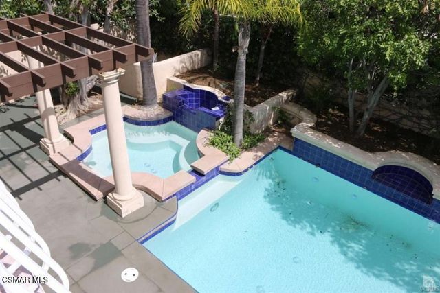 23172 Park Pinta, Calabasas, CA 91302