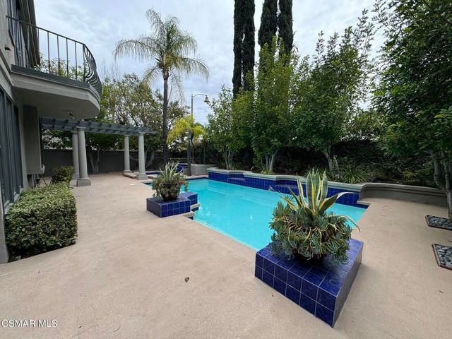 23172 Park Pinta, Calabasas, CA 91302