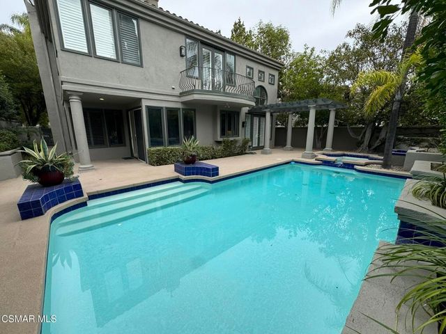 23172 Park Pinta, Calabasas, CA 91302