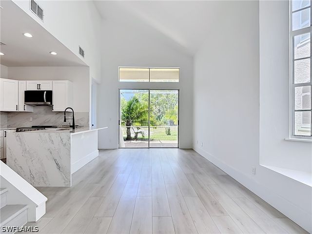 14855 Sterling Oaks DR, Naples, FL 34110