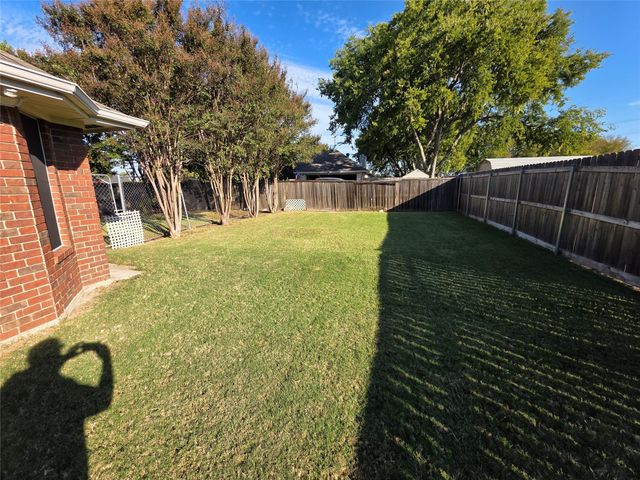5302 Lynn Court, Rowlett, TX 75088