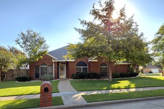 5302 Lynn Court, Rowlett, TX 75088