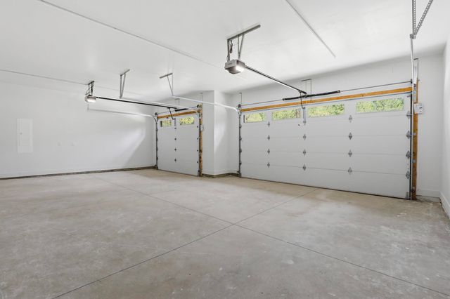 6703 E Elk Chattaroy Rd, Chattaroy, WA 99003