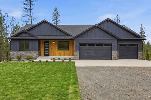 6703 E Elk Chattaroy Rd, Chattaroy, WA 99003