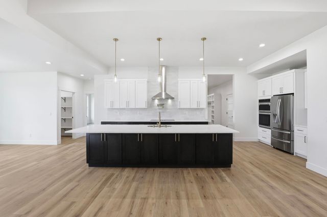6703 E Elk Chattaroy Rd, Chattaroy, WA 99003